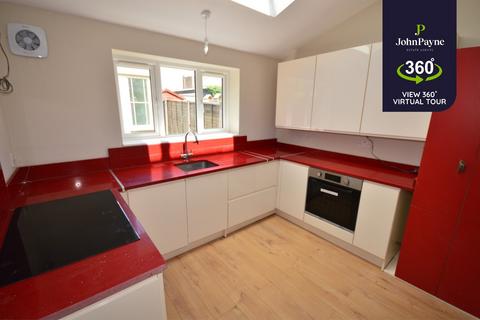 3 bedroom terraced house to rent, Lymesy Street, Cheylesmore, Coventry, CV3