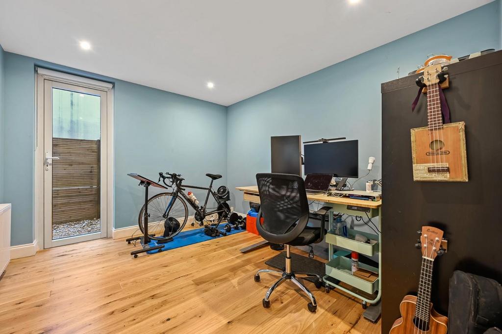 TEC - Flat 1, 12 Smyrna Road - Bedroom C3 (1).jpg
