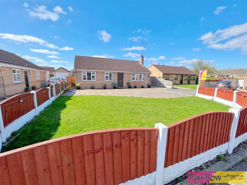 Lyndhurst Close, Norton, Doncaster 3 bed detached bungalow £280,000