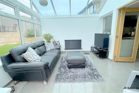 2 Yew Close, Cheshunt, Waltham Cross, EN7 6UB