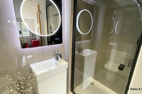 2 Yew Close, Cheshunt, Waltham Cross, EN7 6UB