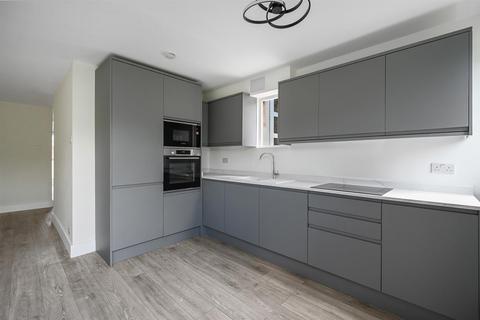 Flat 7, Avenue Court Farm Avenue, London, NW2 2PT