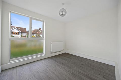 Flat 7, Avenue Court Farm Avenue, London, NW2 2PT