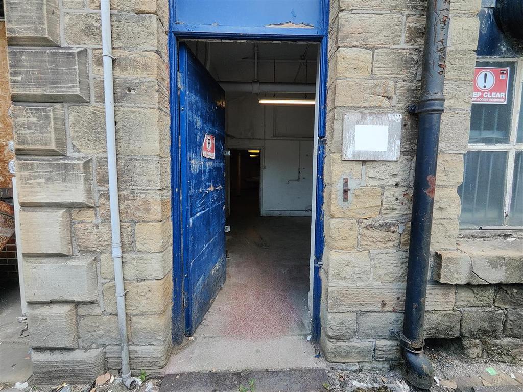 Colne Valley Business Park, Linthwaite, Huddersfield Industrial unit