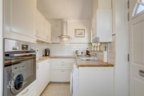 8 Beech Avenue, Keyworth, Nottingham, NG12 5DD