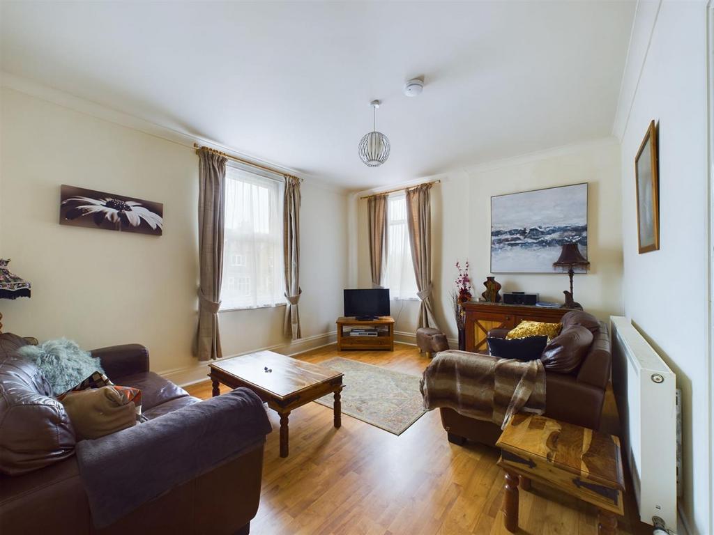 Avenue Victoria, Scarborough 11 bed block of apartments for sale £500,000