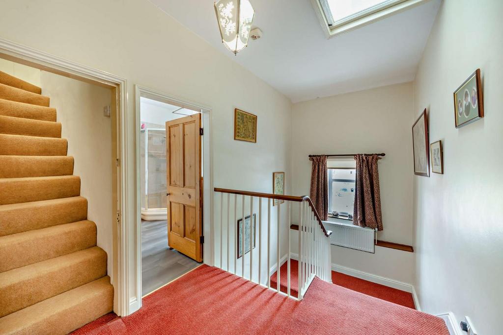 8558093-interior34-800.jpg