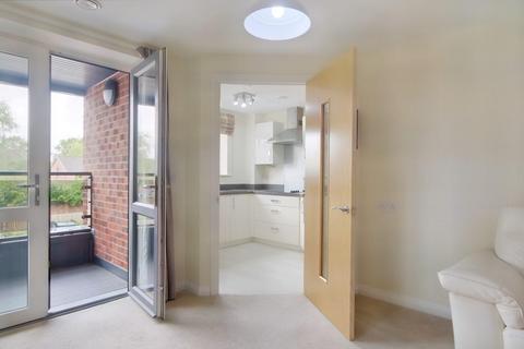 1 bedroom apartment for sale - Balshaw Court Burlington Gardens Leyland PR25 3EX