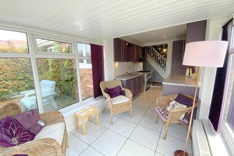 3 bedroom bungalow for sale - Philip Avenue, Cleethorpes