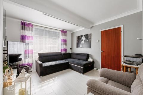 41 Hillyard Road, London, W7 1BH