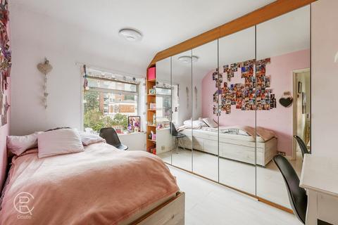 41 Hillyard Road, London, W7 1BH