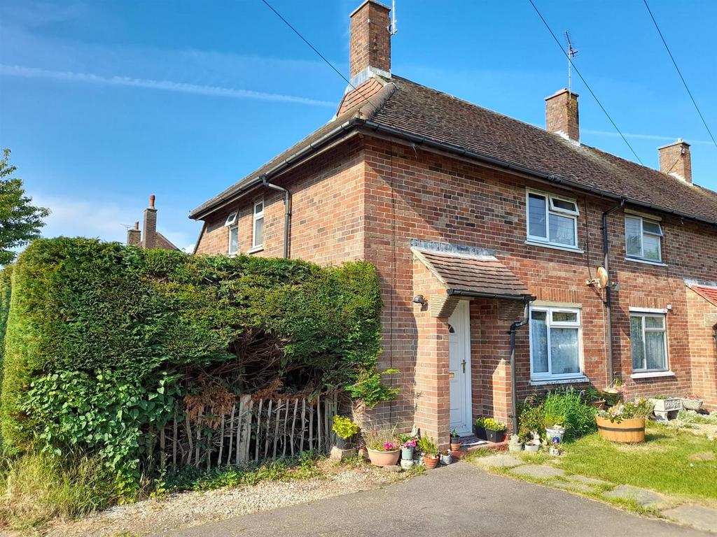 Crossways, Middleton On Sea 2 bed end of terrace house for sale £320,000