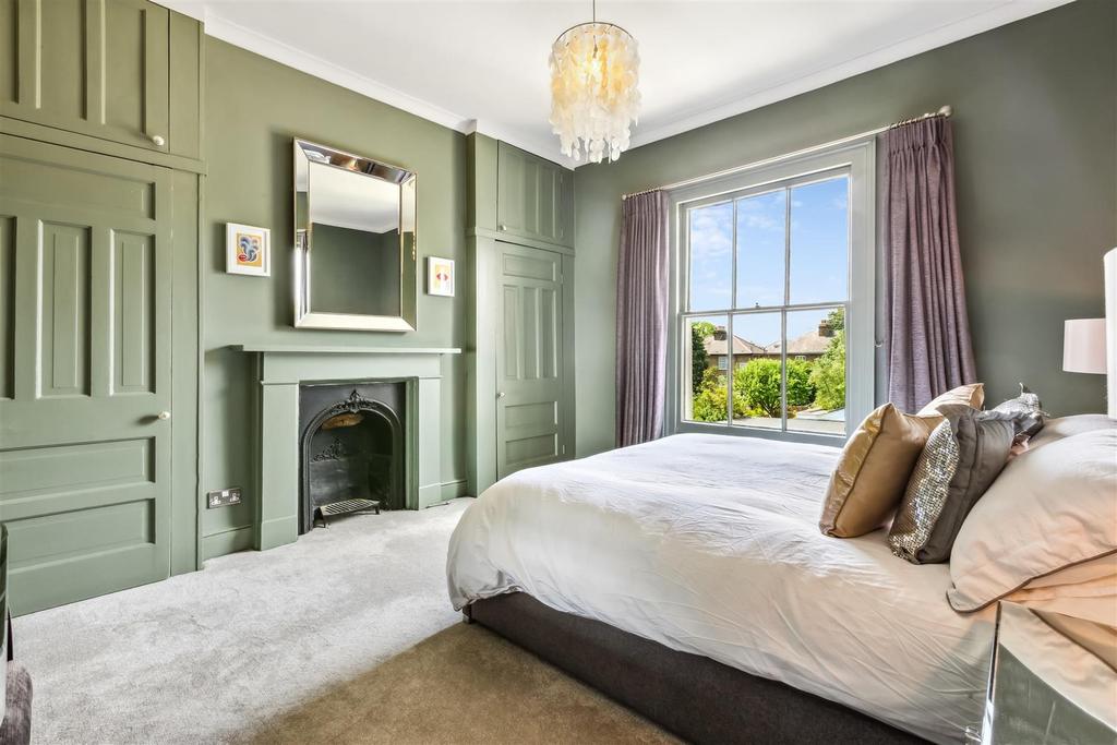 Oxford Road North, W4 - FOR SALE