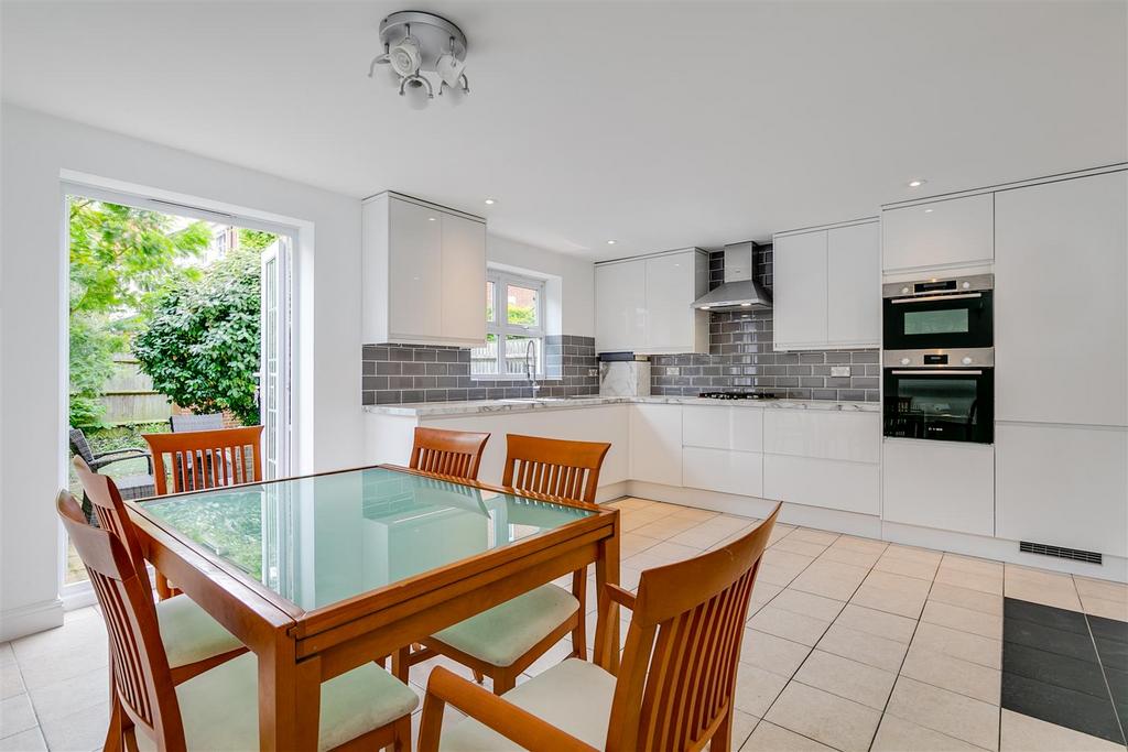 Lattimer Place, London, W4 4 bed semi-detached house for sale - £1,250,000