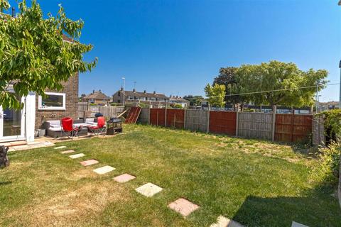 1 Boxgrove, Goring By Sea, Worthing, BN12 6BL