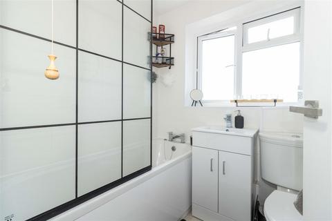 1 Boxgrove, Goring By Sea, Worthing, BN12 6BL