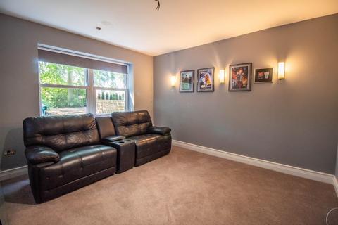 28 Coppice Avenue, Great Shelford, Cambridge, CB22 5AQ