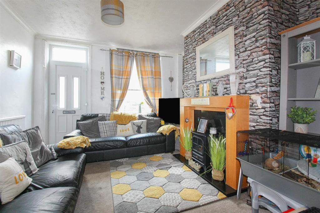 Cherry Tree Street, Elsecar, Barnsley 2 bed terraced house for sale £
