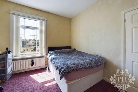 4 Egmont Road, Middlesbrough, TS4 2HT