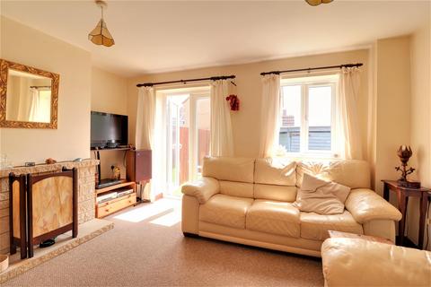 13 Cedar Gardens, Stonehouse, GL10 2EA