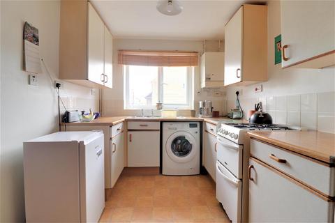 13 Cedar Gardens, Stonehouse, GL10 2EA