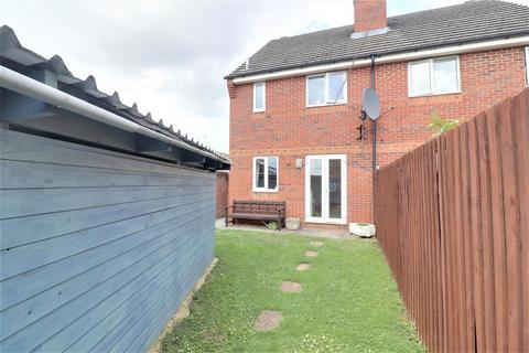 13 Cedar Gardens, Stonehouse, GL10 2EA