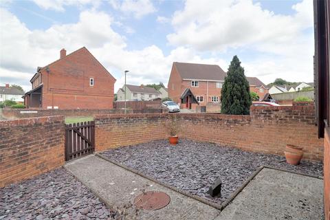 13 Cedar Gardens, Stonehouse, GL10 2EA