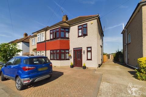 3 bedroom semi-detached house for sale - Carlton Road, Grays