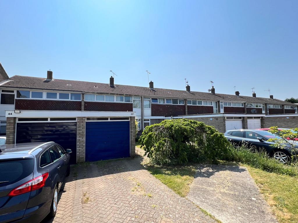 Wren Wood, Welwyn Garden City, AL7 3 bed terraced house for sale £400,000