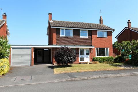 4 bedroom detached house for sale, Woodridge Close, Edgmond, Newport