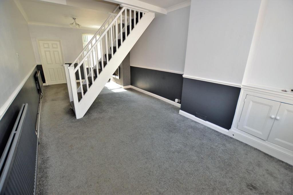 Lounge-dining room