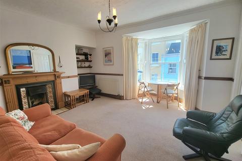 2 bedroom apartment for sale, 36 Victoria Street, Tenby, Pembrokeshire.  SA70