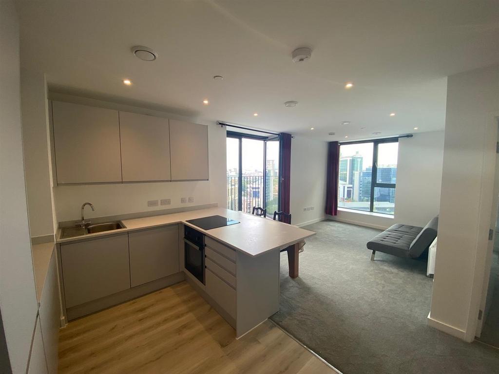 No 1 Old Trafford, 4 Wharf End, Old... 2 bed apartment £1,200 pcm (£