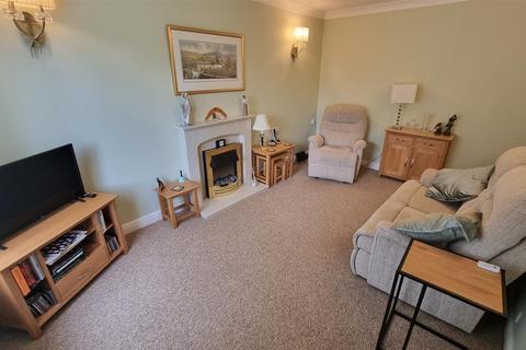 2 bedroom retirement property for sale, Shelly Crescent, Monkspath, Solihull