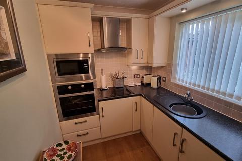 2 bedroom retirement property for sale, Shelly Crescent, Monkspath, Solihull