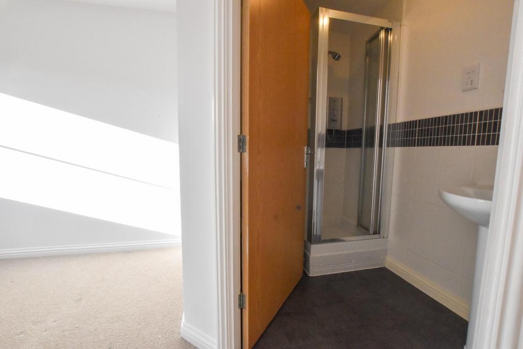 Master en-suite