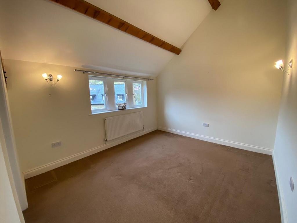 BEDROOM 4.jpg