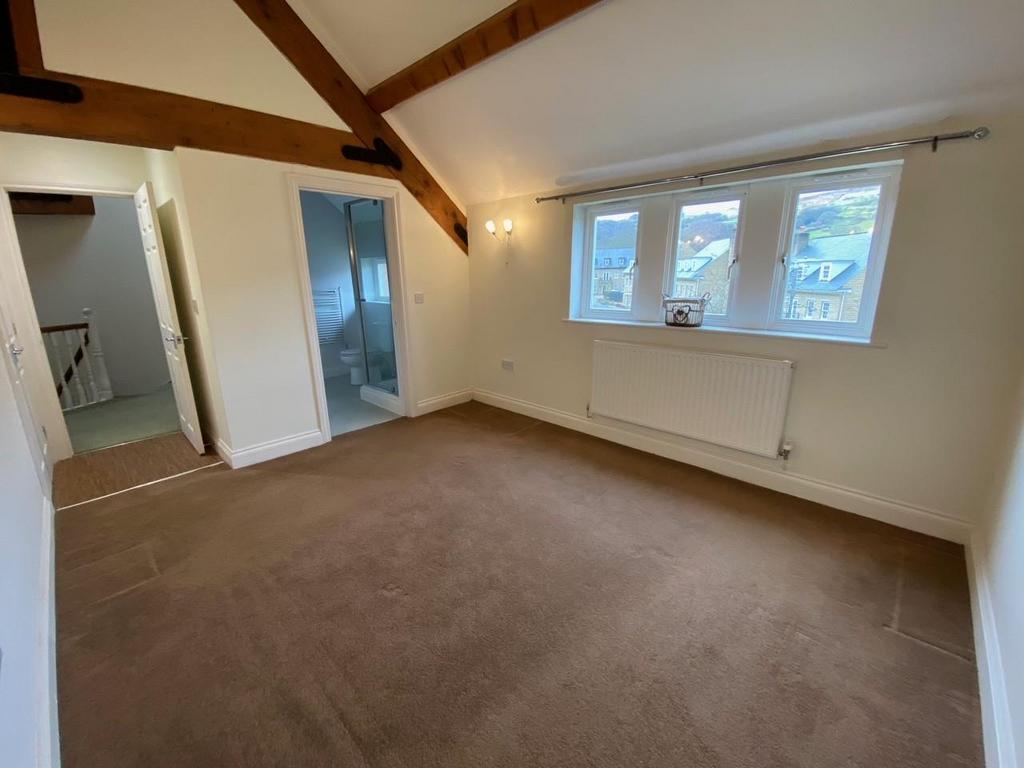 BEDROOM 5.jpg