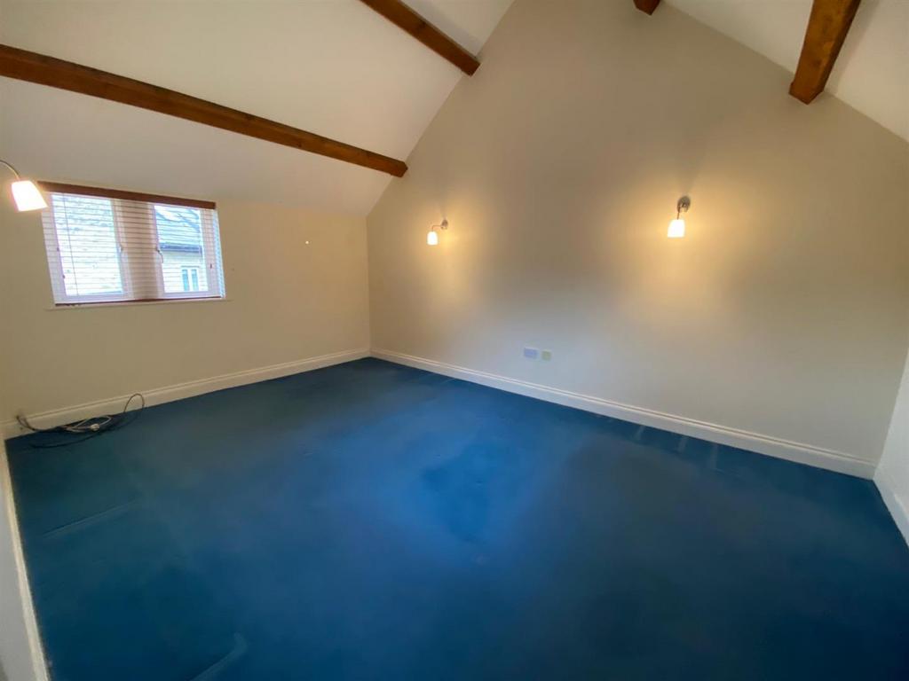 BEDROOM 6.jpg