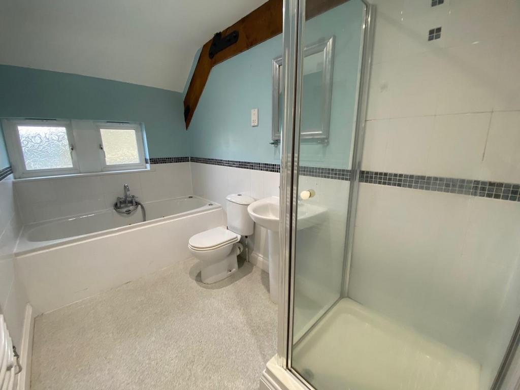 EN SUITE.jpg