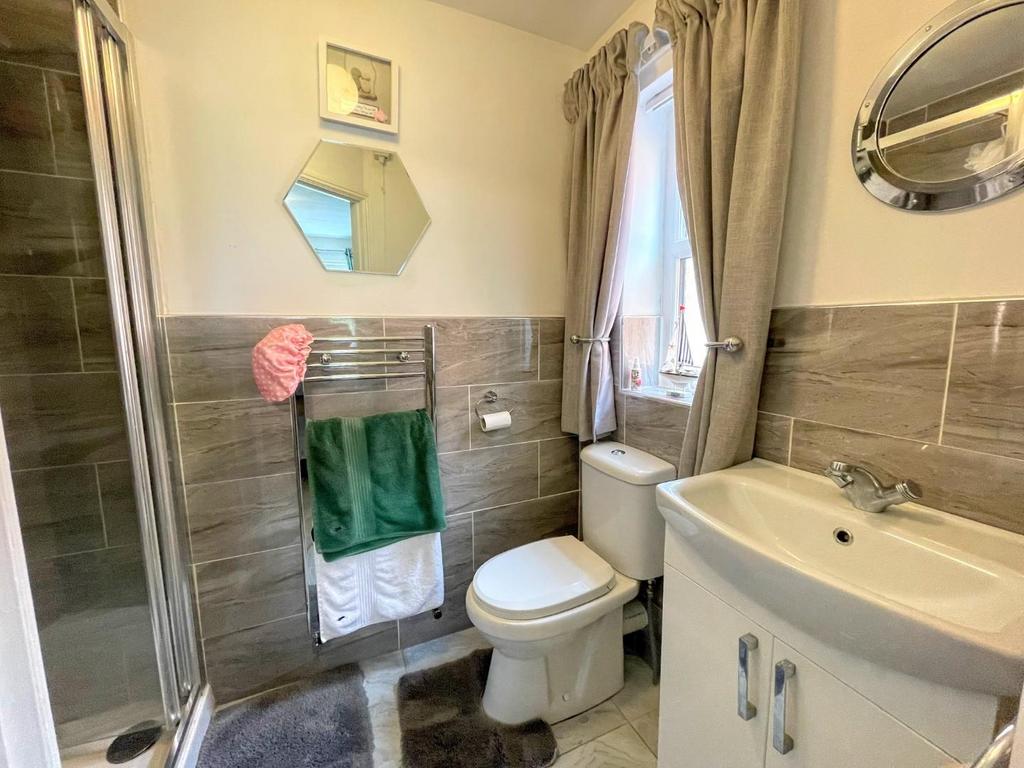 En suite shower room