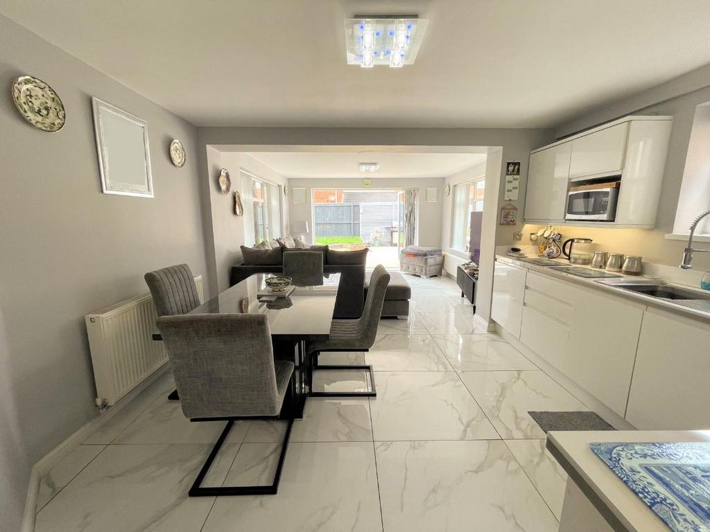 Kitchen/diner/family room