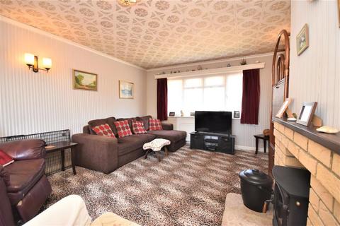 2 bedroom semi-detached house for sale - Seagrove Manor Close, Seaview, PO34 5HT
