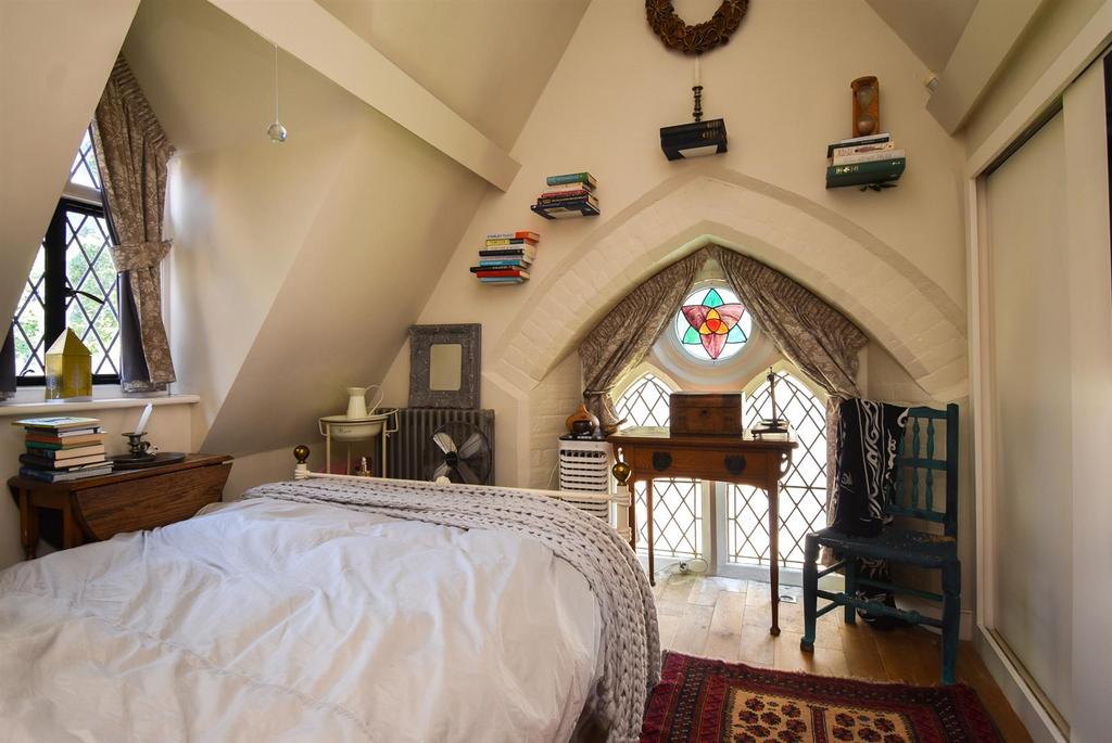 Bedroom/study