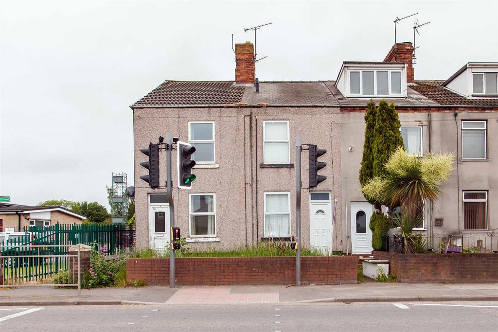 Creswell Road, Clowne, Chesterfield 3 bed terraced house for sale £