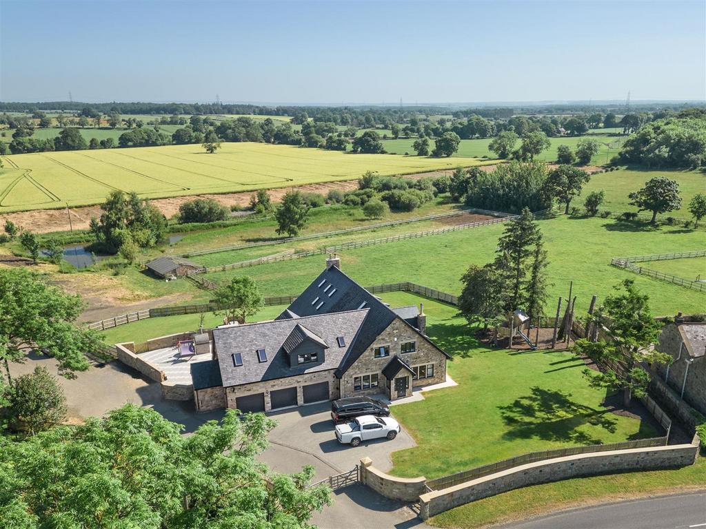 Stamfordham Road, Eachwick, Newcastle Upon Tyne, Northumberland 5 bed