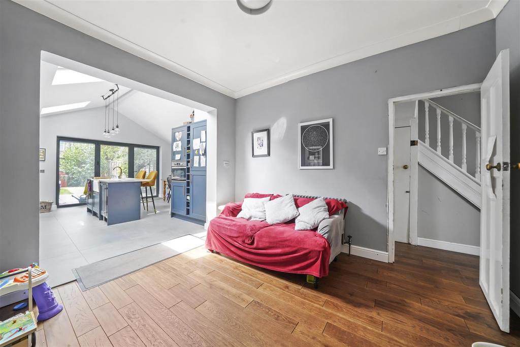 176 Sandhurst Road - d43 SM6w O4 MGw AS8 KBYBH.jpg