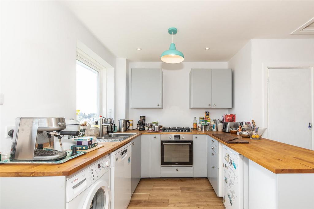 Nevill Terrace, Lewes 3 bed terraced house £425,000