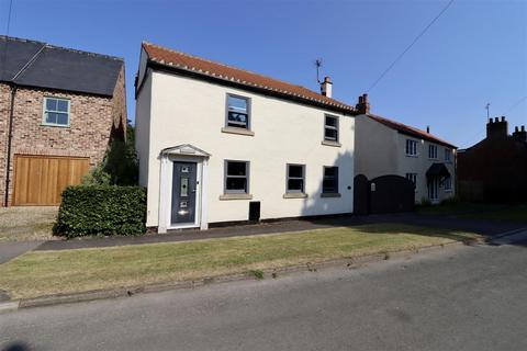 4 bedroom detached house for sale, Town Street, Shiptonthorpe