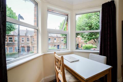 50a Edward Road, London, E17 6LU
